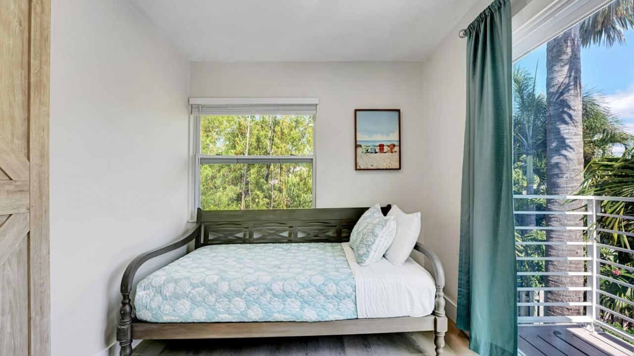 218 NE 10th Street, Delray Beach, FL 33444 Photo