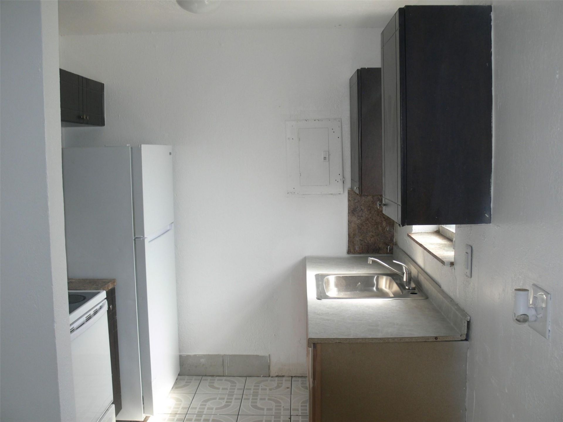 870 NW 84th Street, Miami, FL 33150 Photo