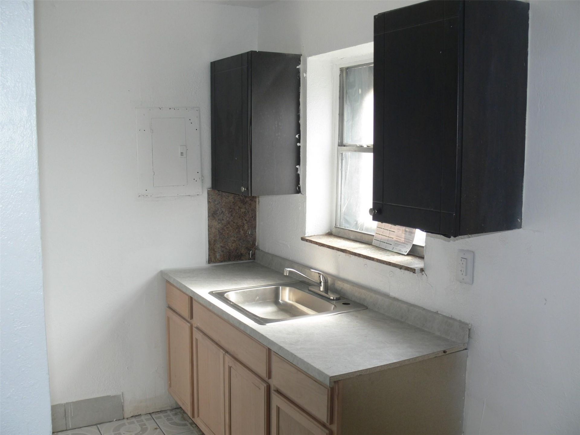 870 NW 84th Street, Miami, FL 33150 Photo