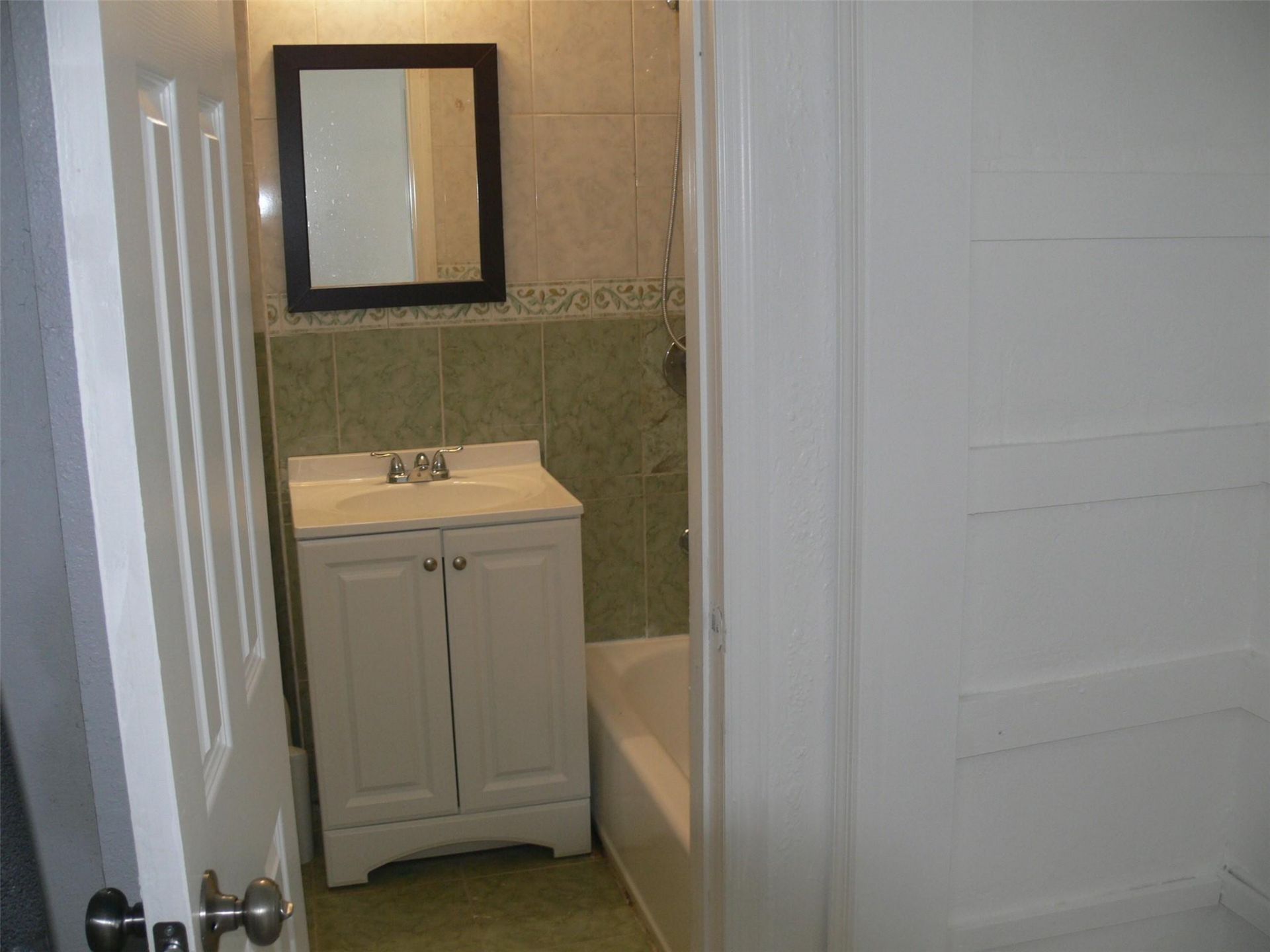 870 NW 84th Street, Miami, FL 33150 Photo