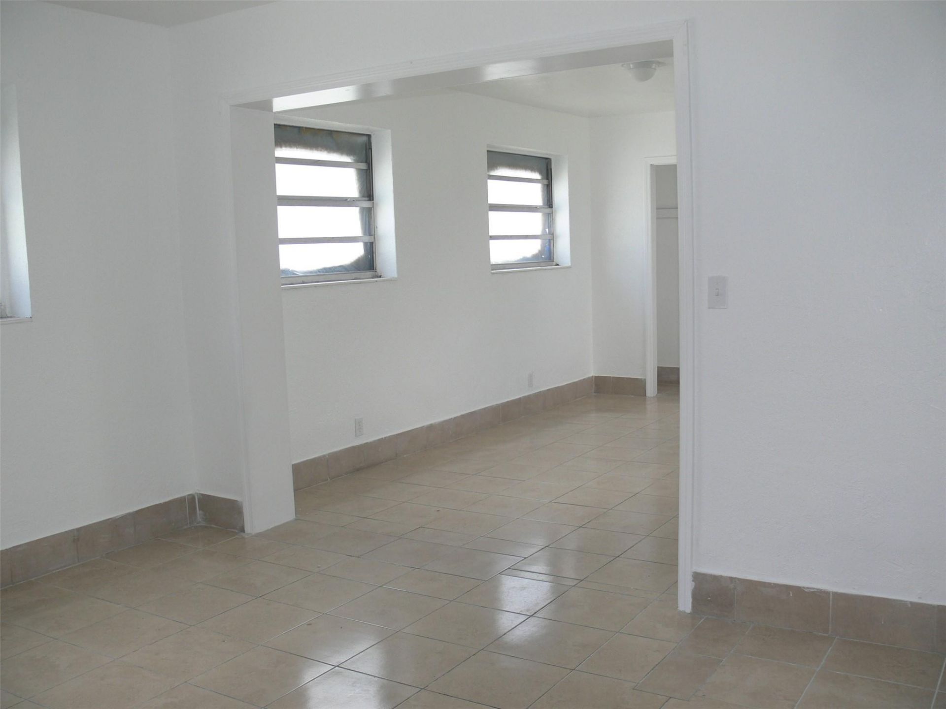 870 NW 84th Street, Miami, FL 33150 Photo