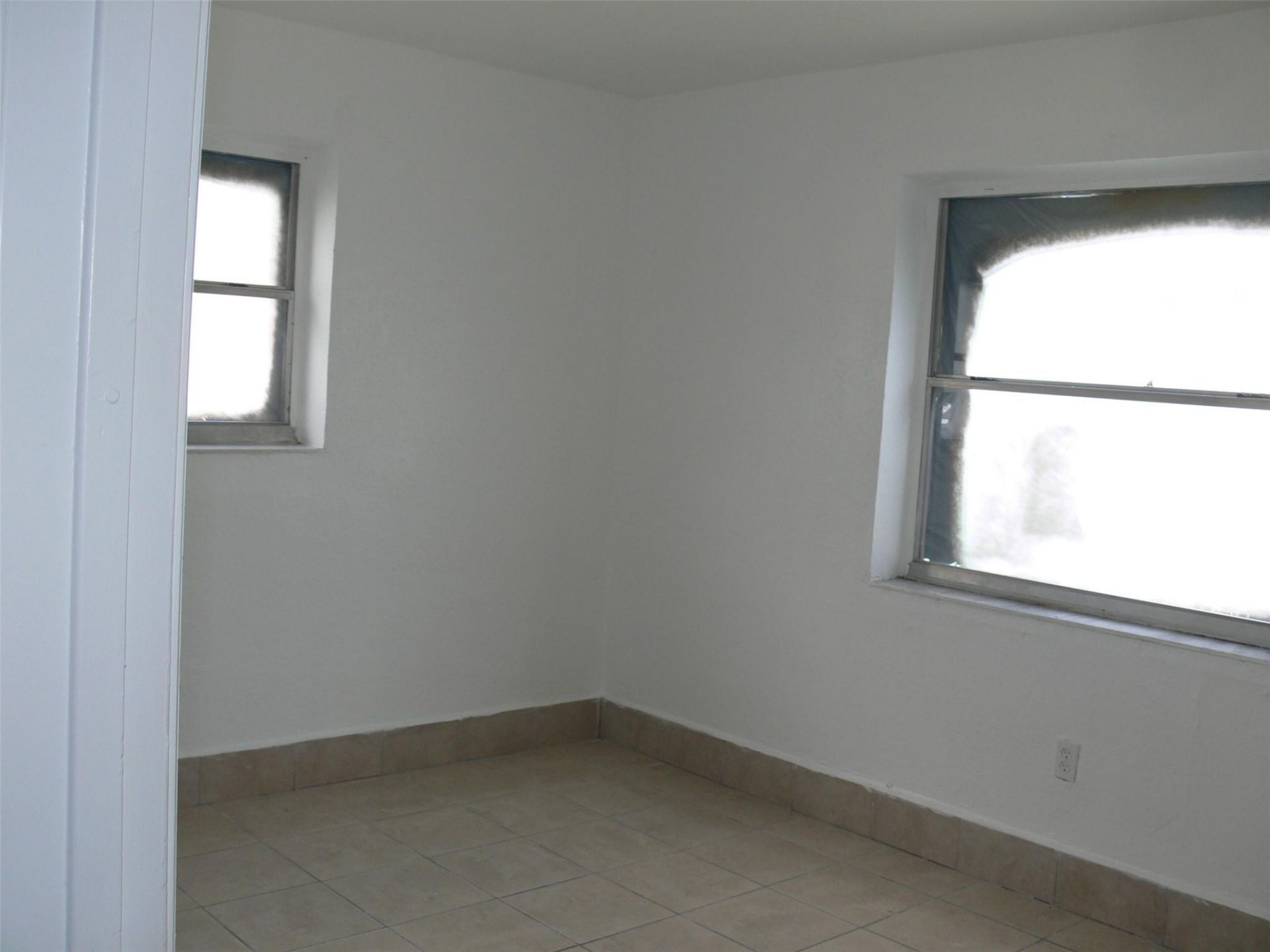 870 NW 84th Street, Miami, FL 33150 Photo