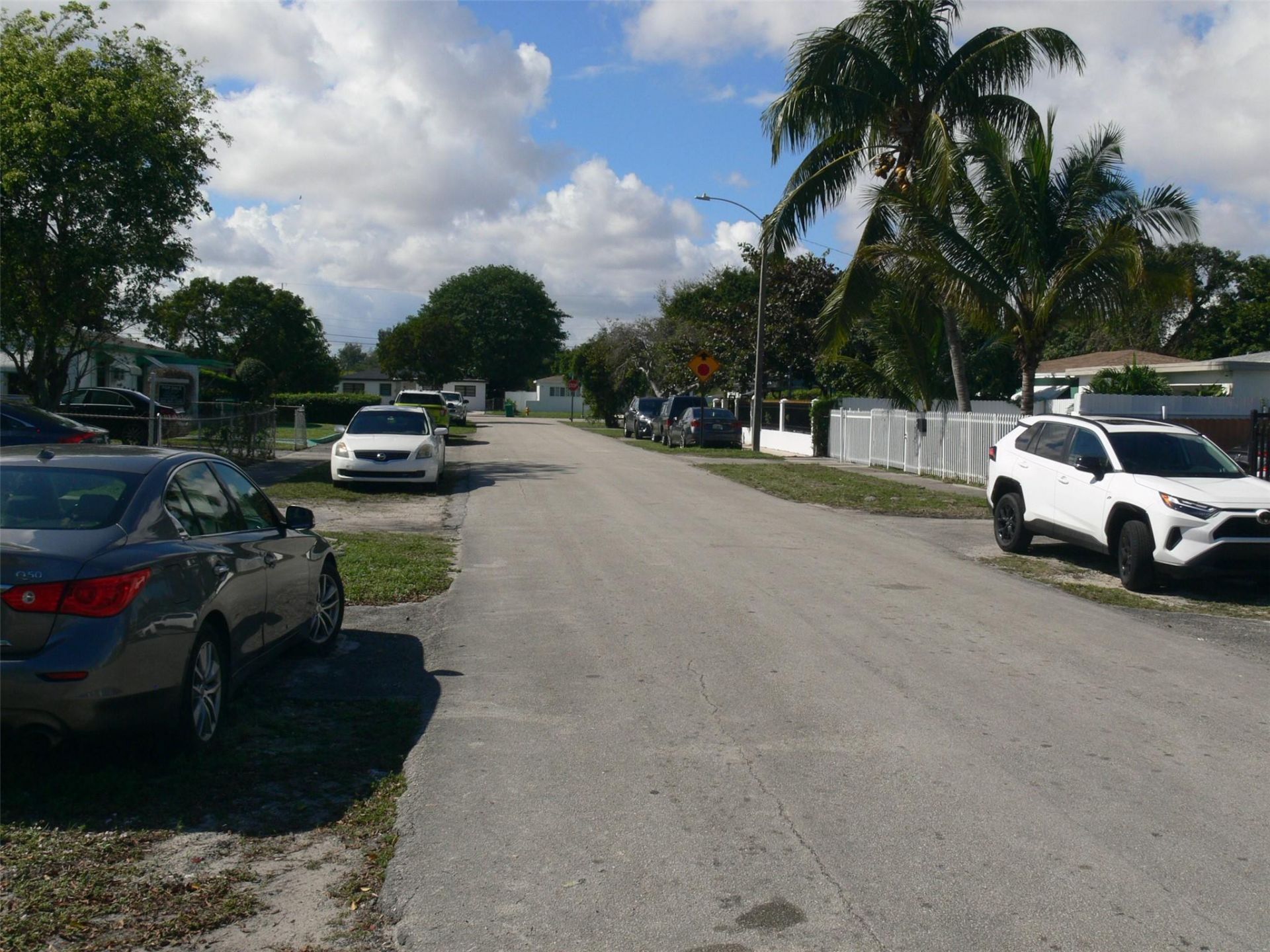 870 NW 84th Street, Miami, FL 33150 Photo