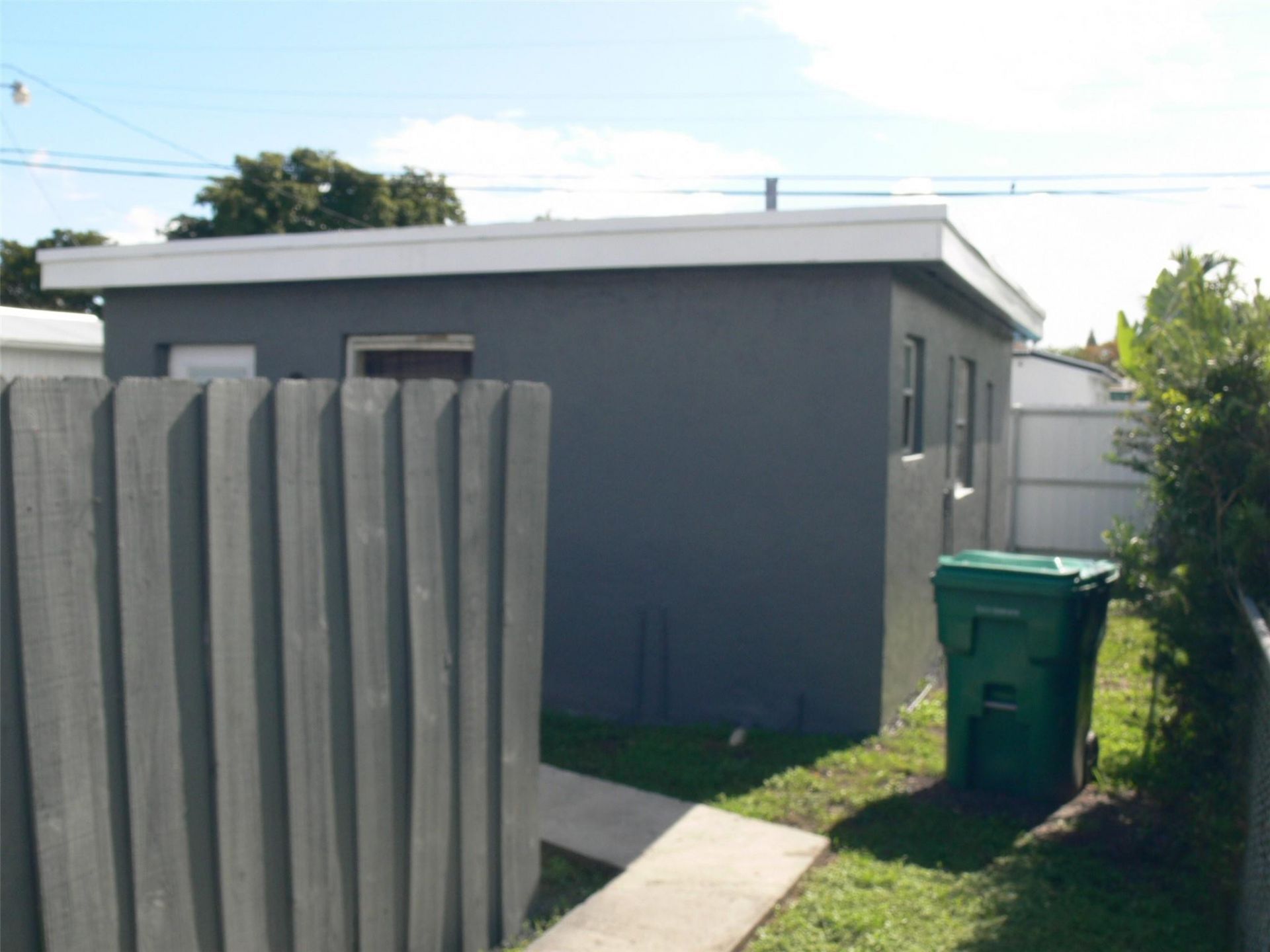 870 NW 84th Street, Miami, FL 33150 Photo