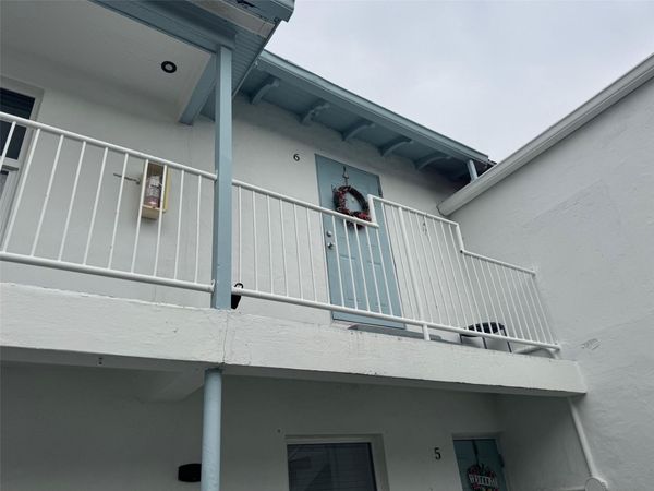 7910 Abbott Avenue, Unit 6, Miami Beach, FL 33141