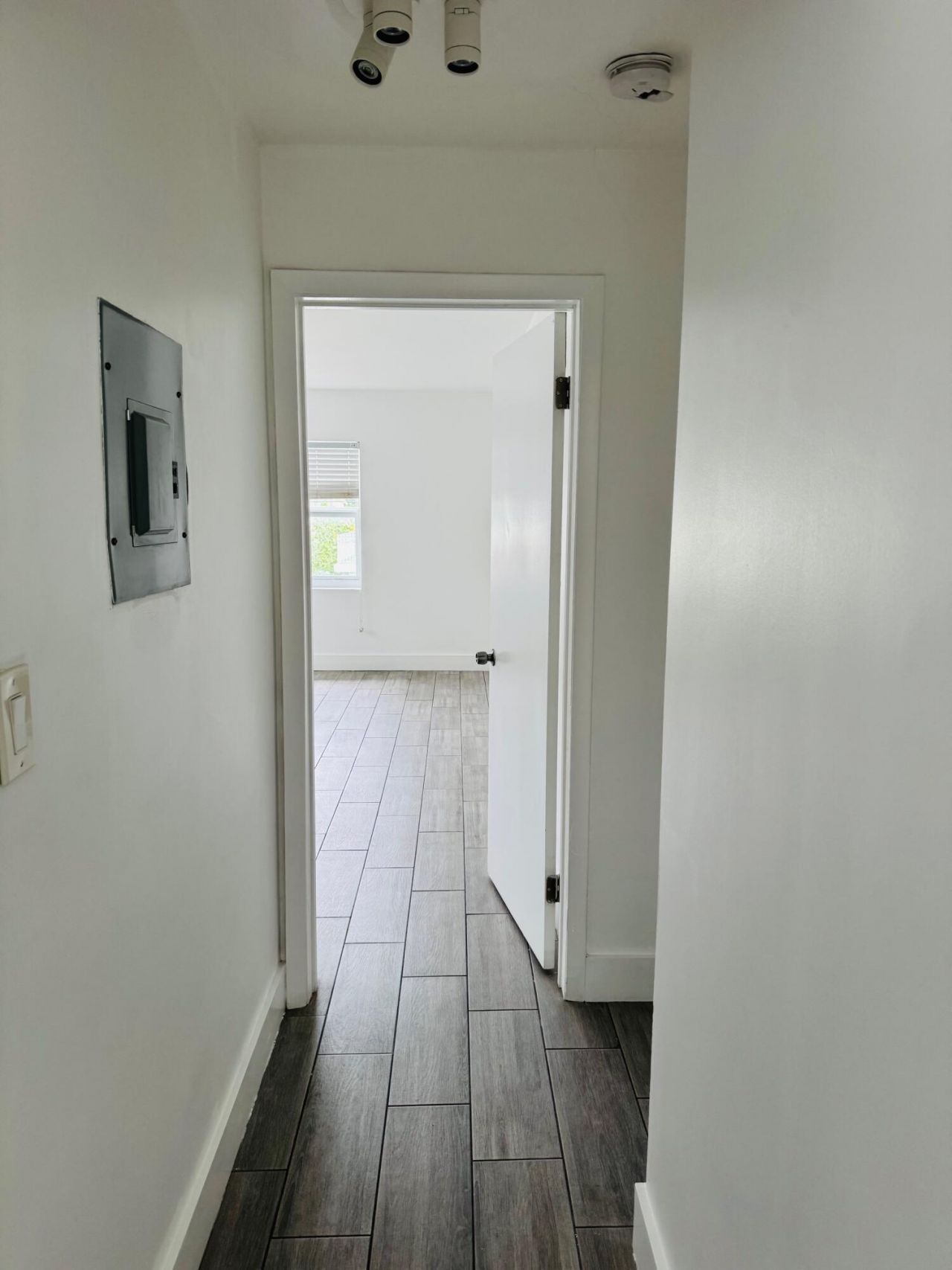 7910 Abbott Avenue, Unit 6, Miami Beach, FL 33141 Photo