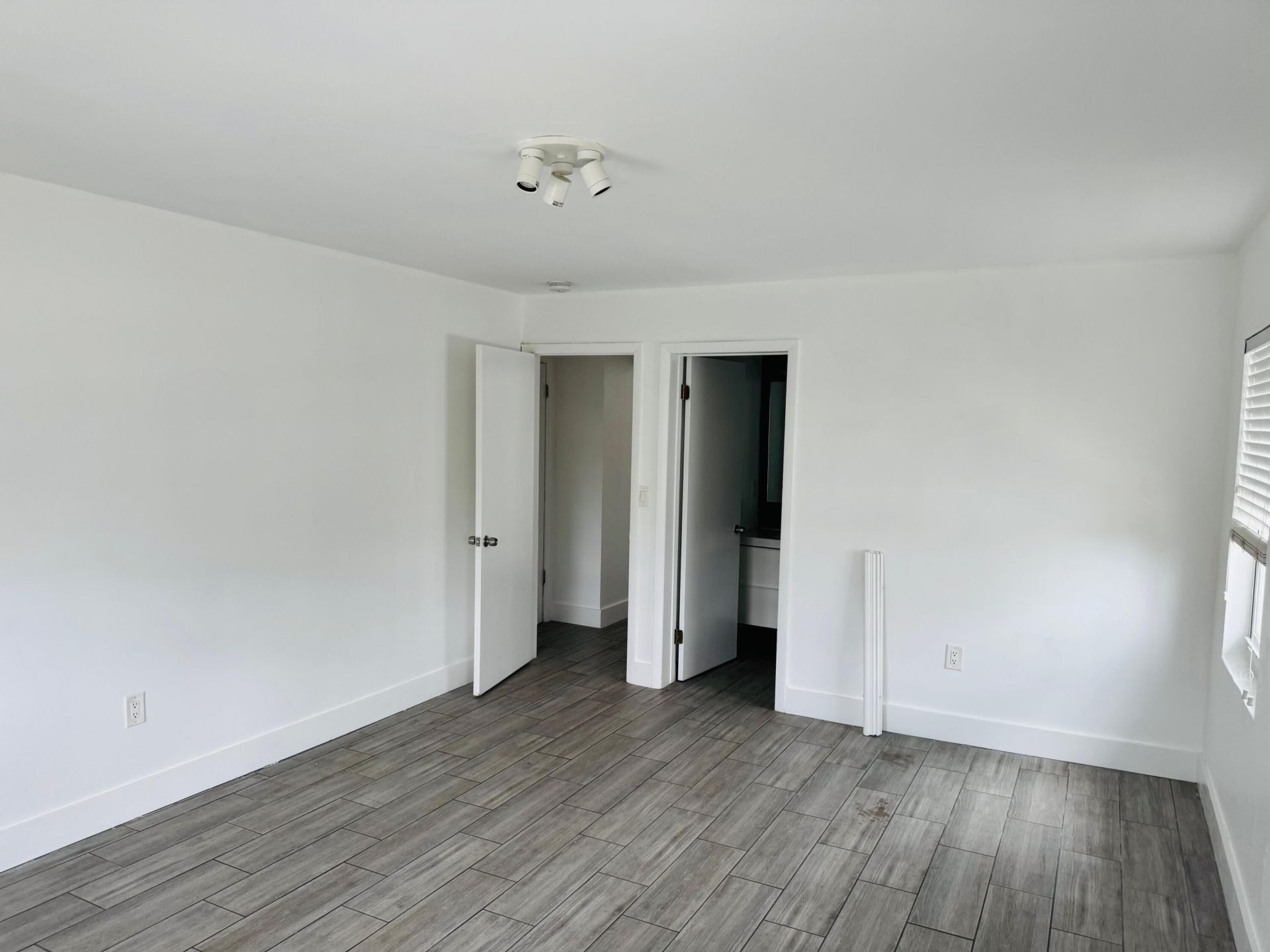 7910 Abbott Avenue, Unit 6, Miami Beach, FL 33141 Photo