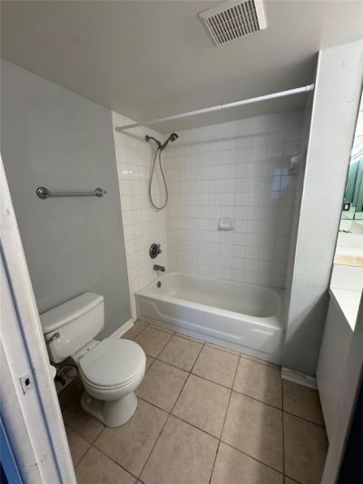 1721 Village Blvd, Unit 204, West Palm Beach, FL 33409 Photo