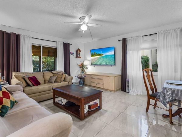 8220 SW 24th Street, Unit 4115, North Lauderdale, FL 33068