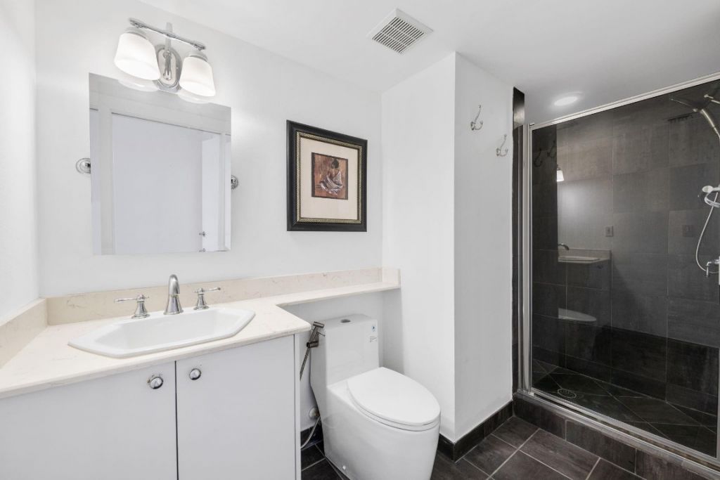 910 NE 16th Terrace, Unit 2, Fort Lauderdale, FL 33304 Photo