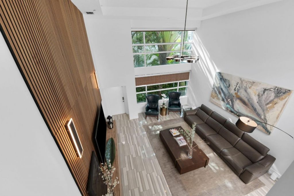 910 NE 16th Terrace, Unit 2, Fort Lauderdale, FL 33304 Photo