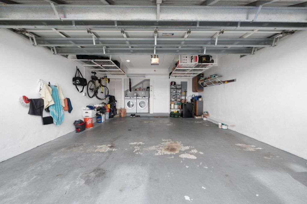 910 NE 16th Terrace, Unit 2, Fort Lauderdale, FL 33304 Photo