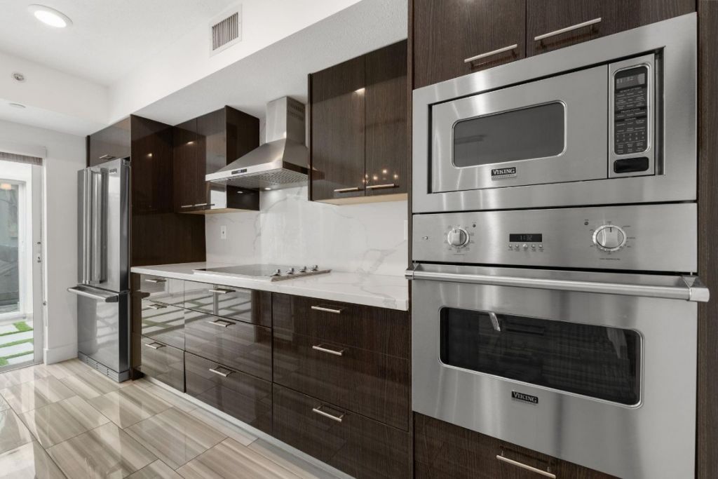 910 NE 16th Terrace, Unit 2, Fort Lauderdale, FL 33304 Photo