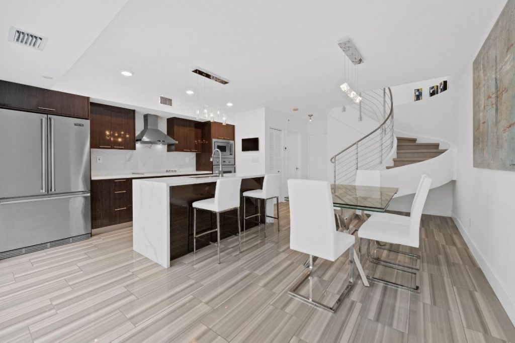 910 NE 16th Terrace, Unit 2, Fort Lauderdale, FL 33304 Photo