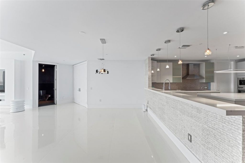 5959 Collins Avenue, Unit 1203, Miami Beach, FL 33140 Photo