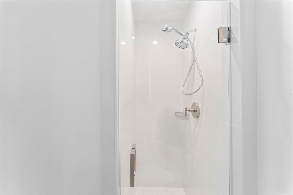 5959 Collins Avenue, Unit 1203, Miami Beach, FL 33140 Photo