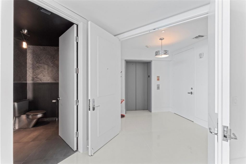 5959 Collins Avenue, Unit 1203, Miami Beach, FL 33140 Photo