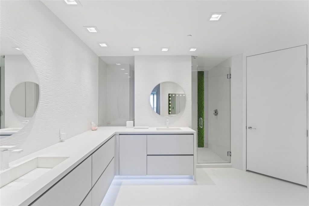 5959 Collins Avenue, Unit 1203, Miami Beach, FL 33140 Photo