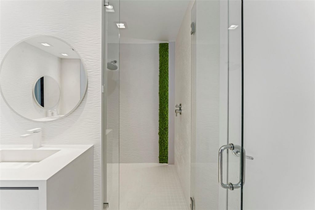 5959 Collins Avenue, Unit 1203, Miami Beach, FL 33140 Photo