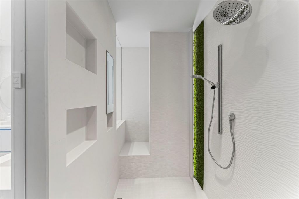 5959 Collins Avenue, Unit 1203, Miami Beach, FL 33140 Photo