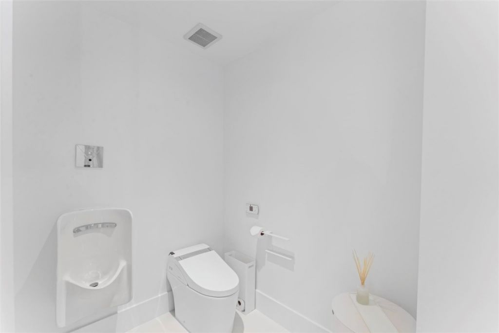 5959 Collins Avenue, Unit 1203, Miami Beach, FL 33140 Photo