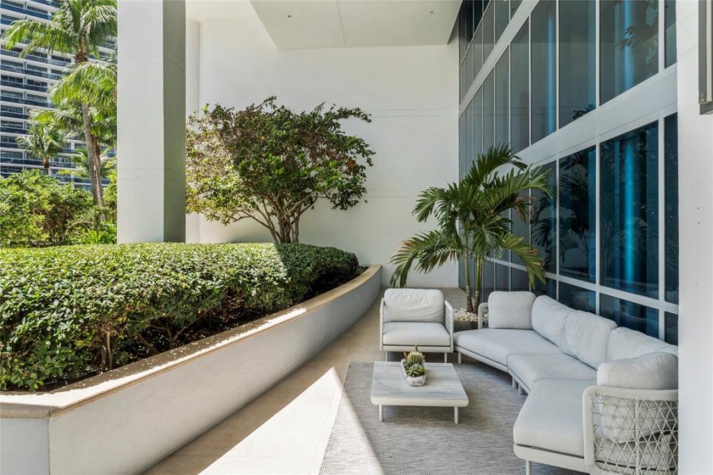 5959 Collins Avenue, Unit 1203, Miami Beach, FL 33140 Photo