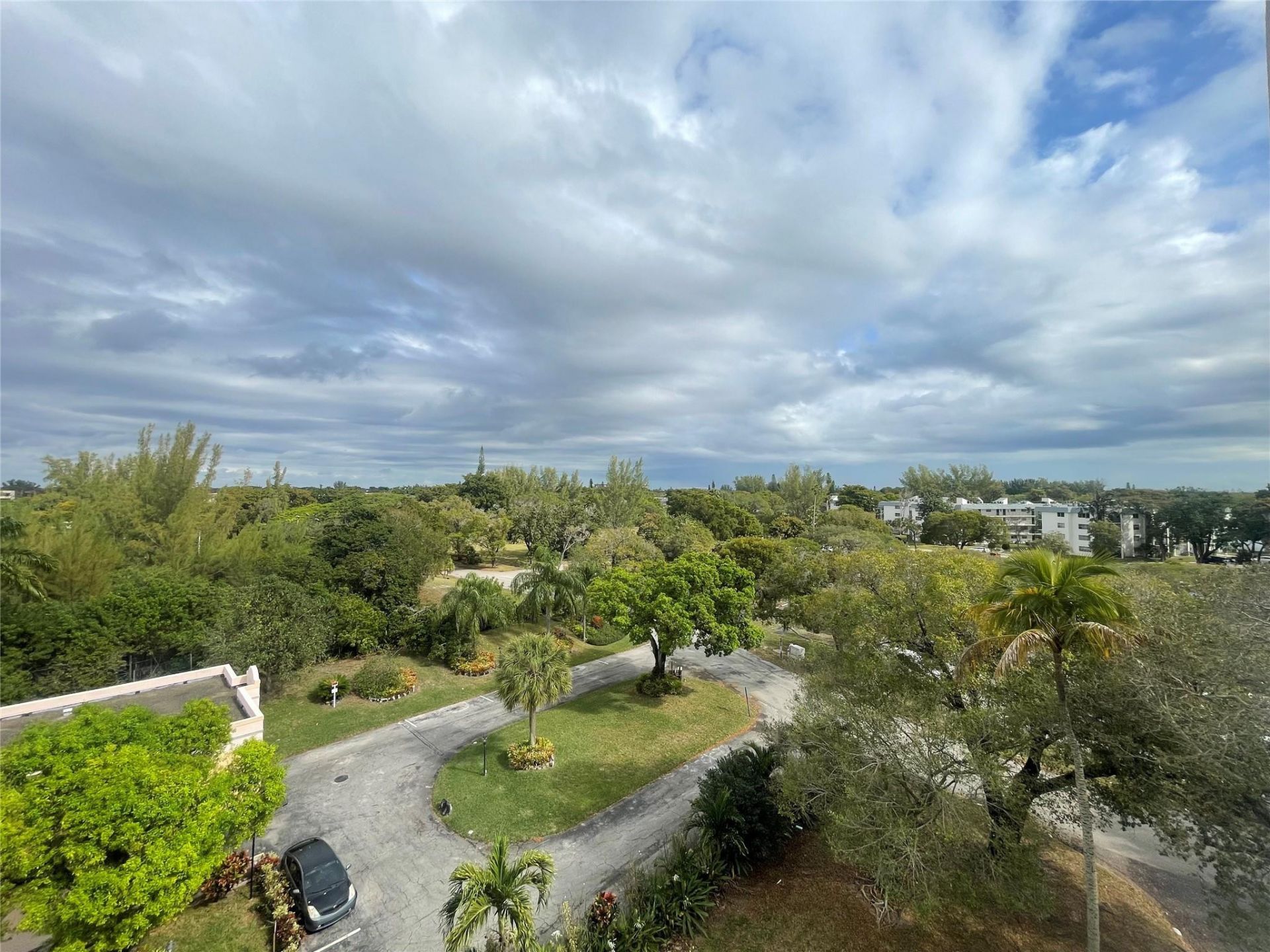 3301 Spanish Moss Te, Unit 601, Lauderhill, FL 33319 Photo