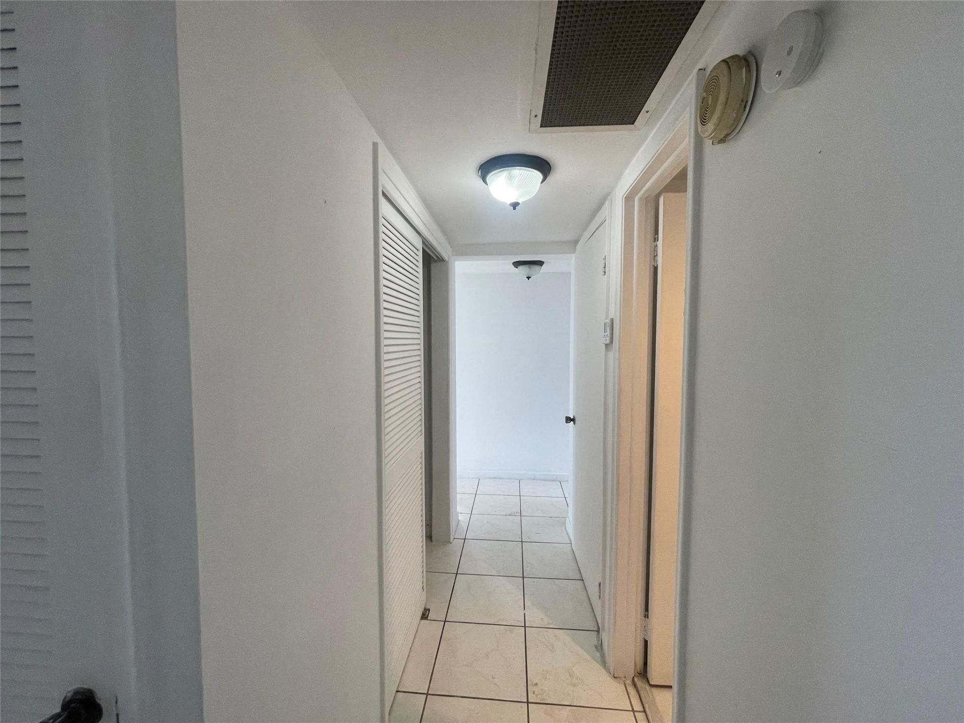 3301 Spanish Moss Te, Unit 601, Lauderhill, FL 33319 Photo