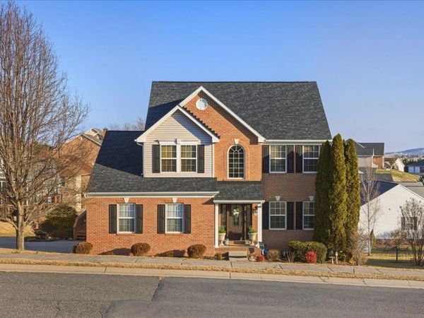 191 EISENHOWER DR, BROADWAY, VA 22815