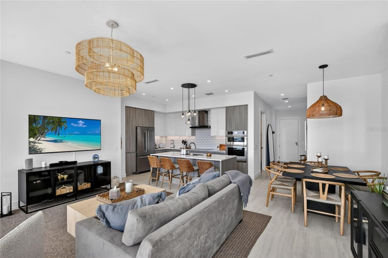 301 Quay Commons, Unit 1807, Sarasota, FL 34236 Photo