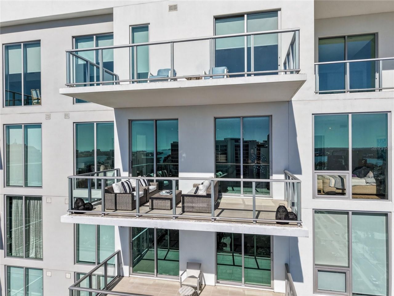 301 Quay Commons, Unit 1807, Sarasota, FL 34236 Photo