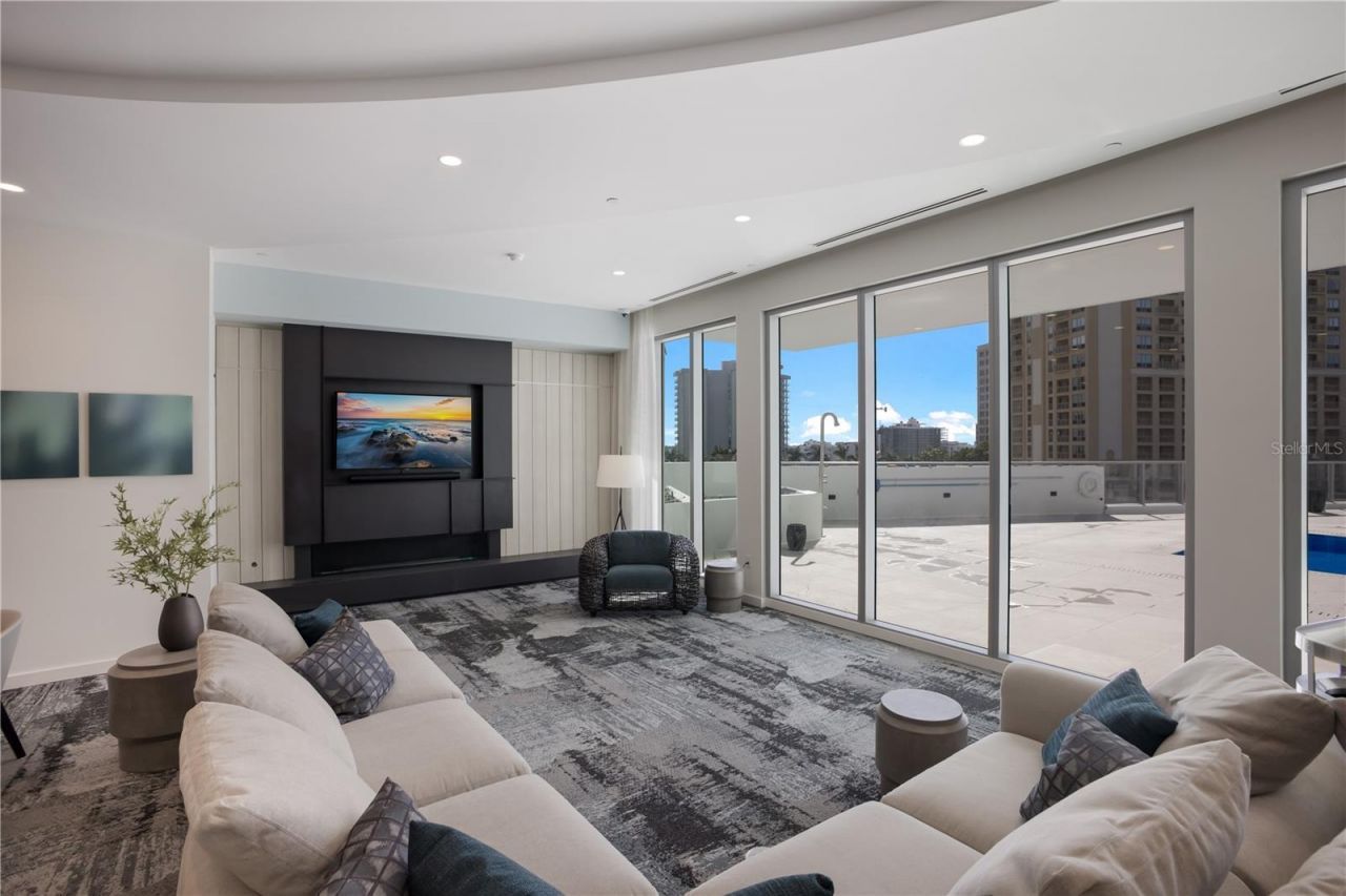 301 Quay Commons, Unit 1807, Sarasota, FL 34236 Photo