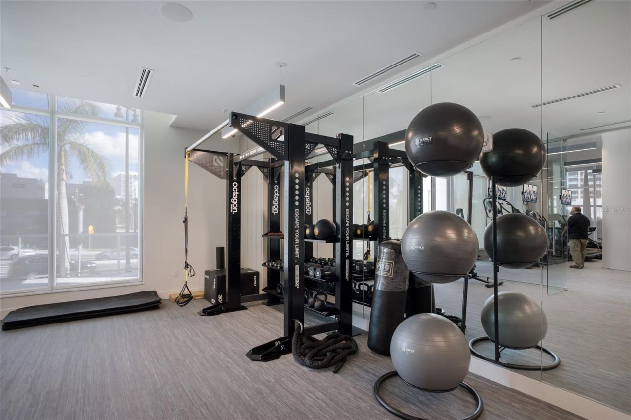 301 Quay Commons, Unit 1807, Sarasota, FL 34236 Photo