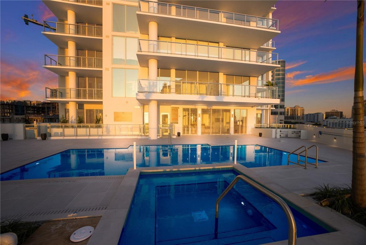 301 Quay Commons, Unit 1807, Sarasota, FL 34236 Photo