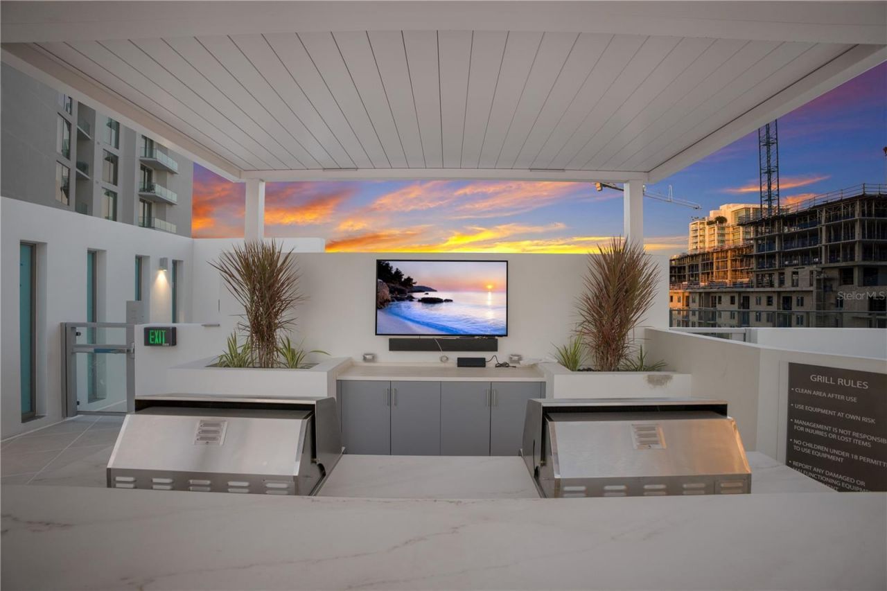 301 Quay Commons, Unit 1807, Sarasota, FL 34236 Photo