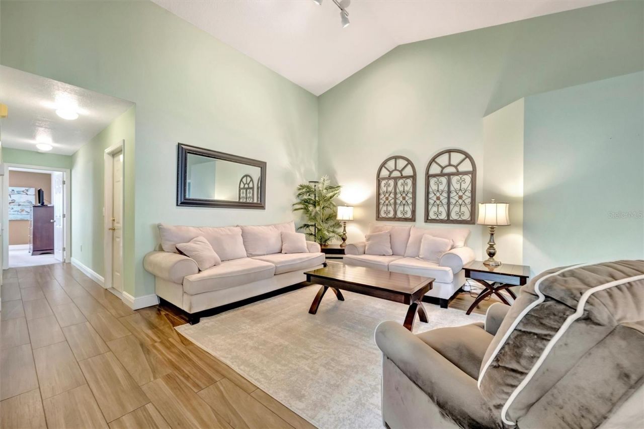 1612 Fairway Oaks Drive, Palmetto, FL 34221 Photo