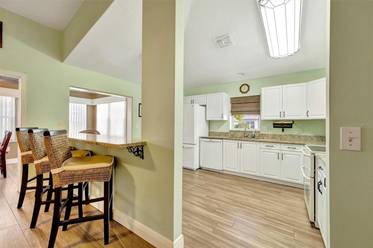 1612 Fairway Oaks Drive, Palmetto, FL 34221 Photo