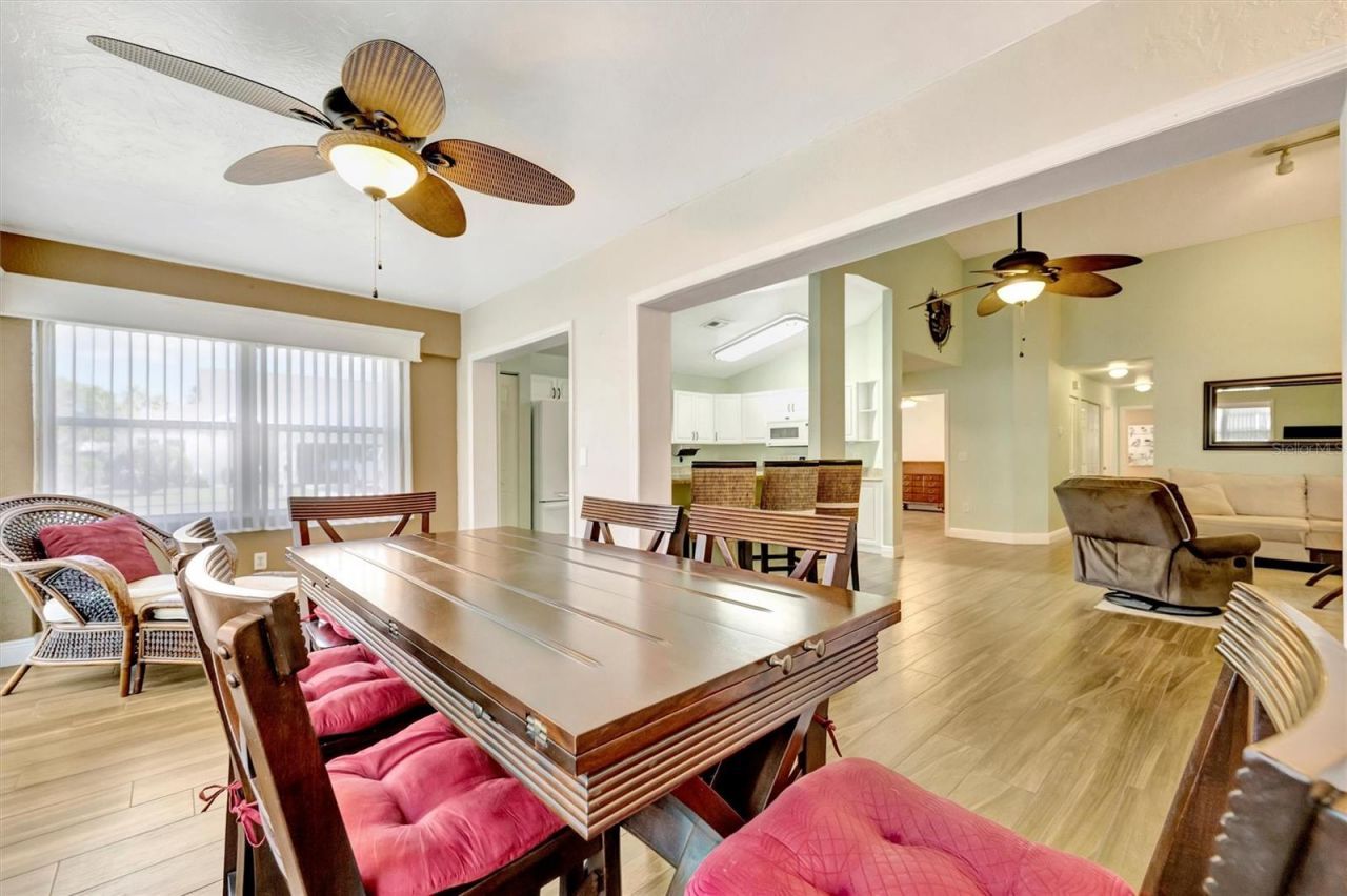 1612 Fairway Oaks Drive, Palmetto, FL 34221 Photo