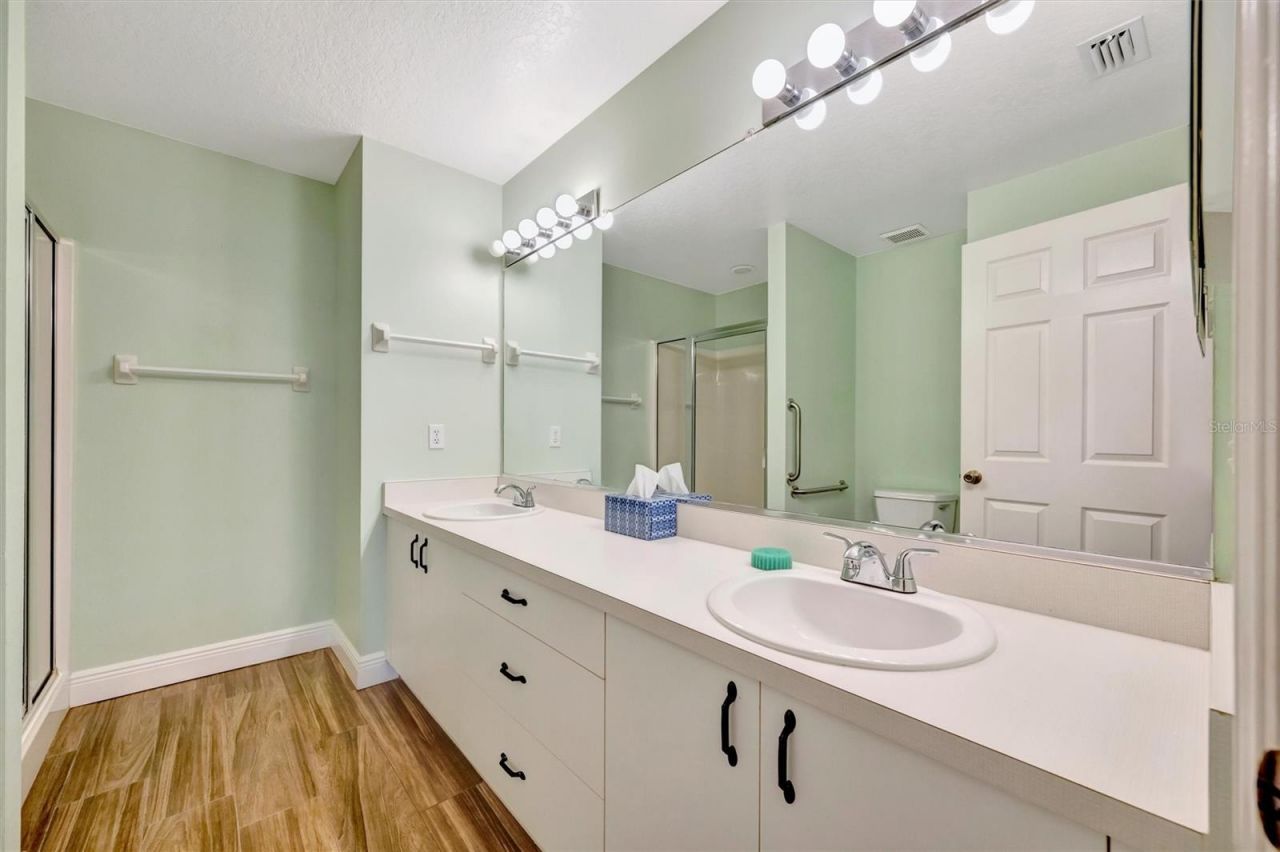 1612 Fairway Oaks Drive, Palmetto, FL 34221 Photo