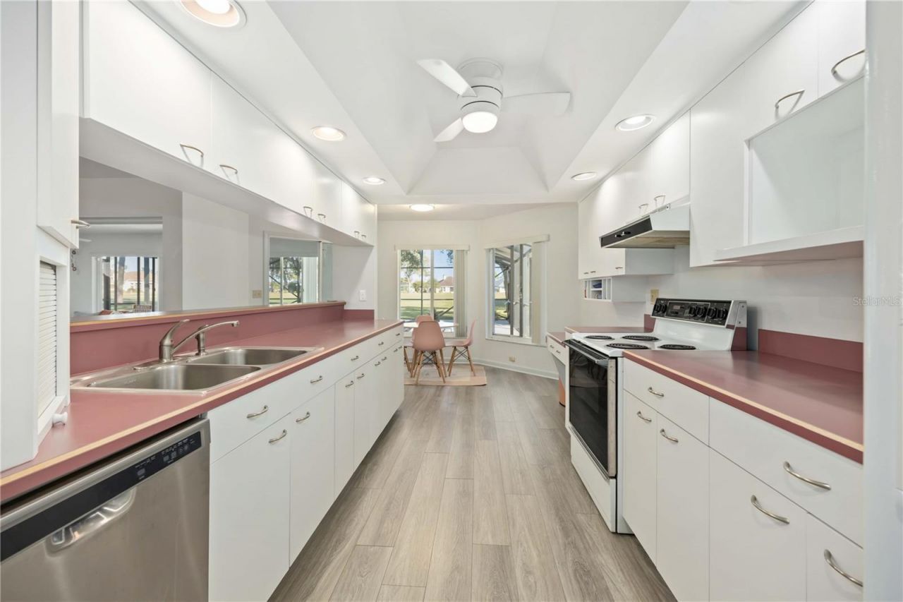 2926 Meadowood Lane, Sebring, FL 33875 Photo