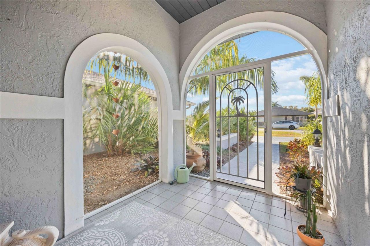 2926 Meadowood Lane, Sebring, FL 33875 Photo