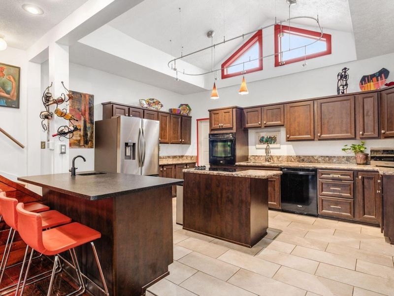 1046 Summit Street, Columbus, OH 43201 Photo 12