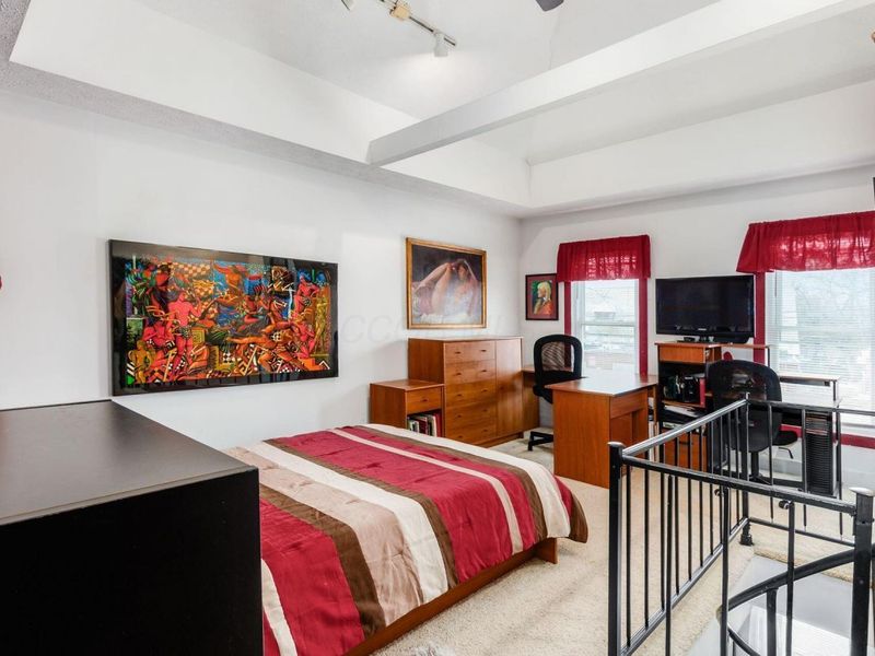 1046 Summit Street, Columbus, OH 43201 Photo 19