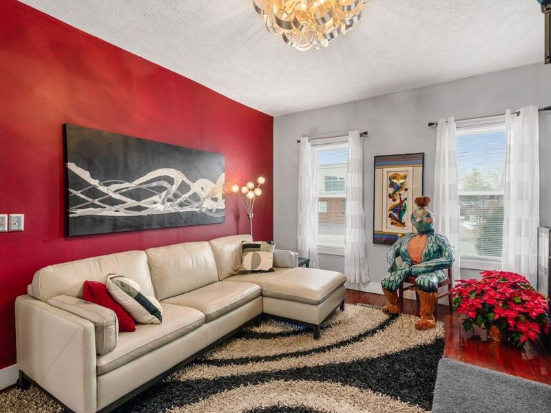 1046 Summit Street, Columbus, OH 43201 Photo 3