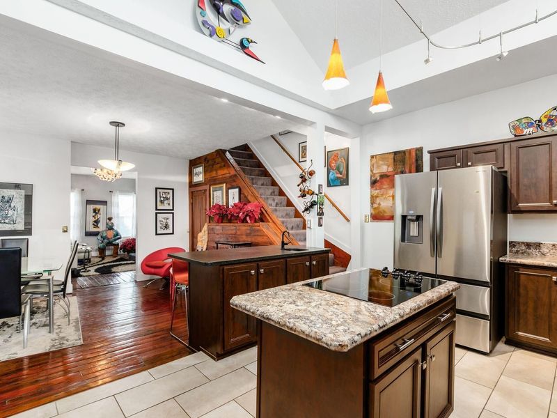 1046 Summit Street, Columbus, OH 43201 Photo 7