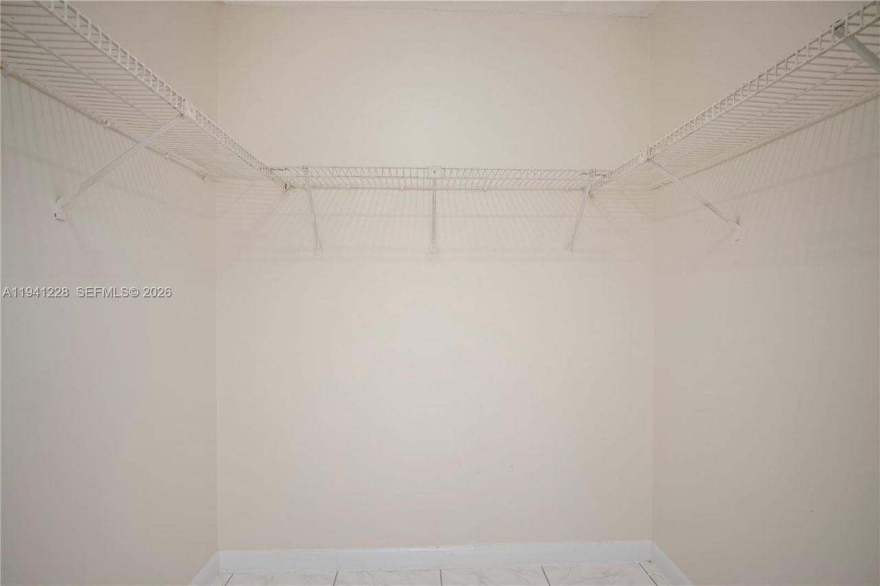 8011 NW 27th Pl, Sunrise, FL 33322 Photo