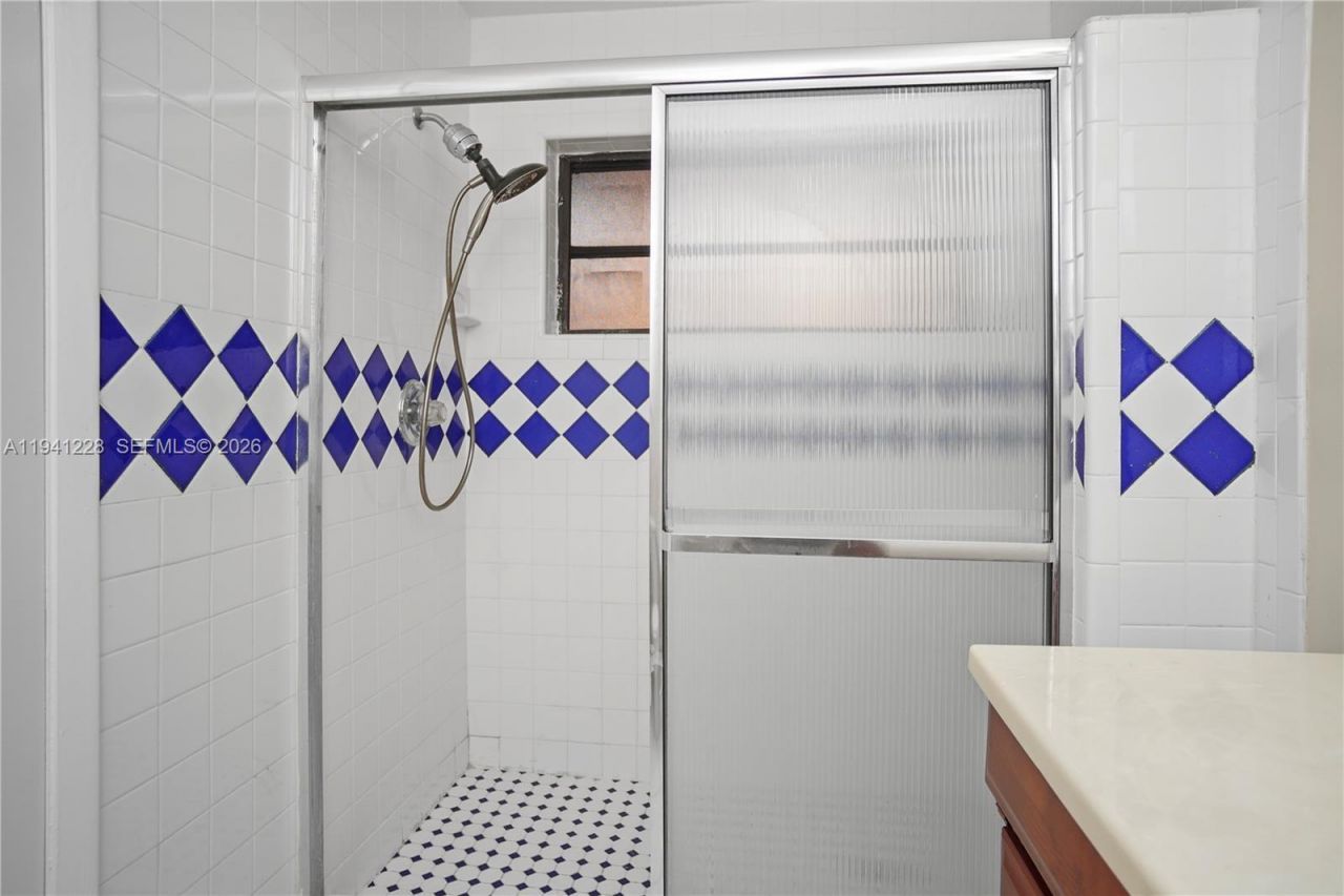 8011 NW 27th Pl, Sunrise, FL 33322 Photo