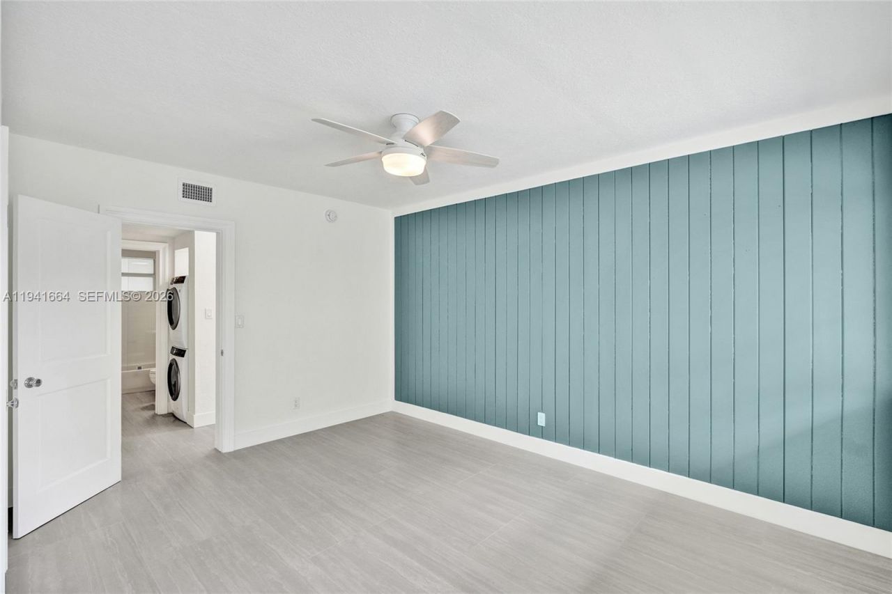 350 S Shore Dr, Unit 5, Miami Beach, FL 33141 Photo