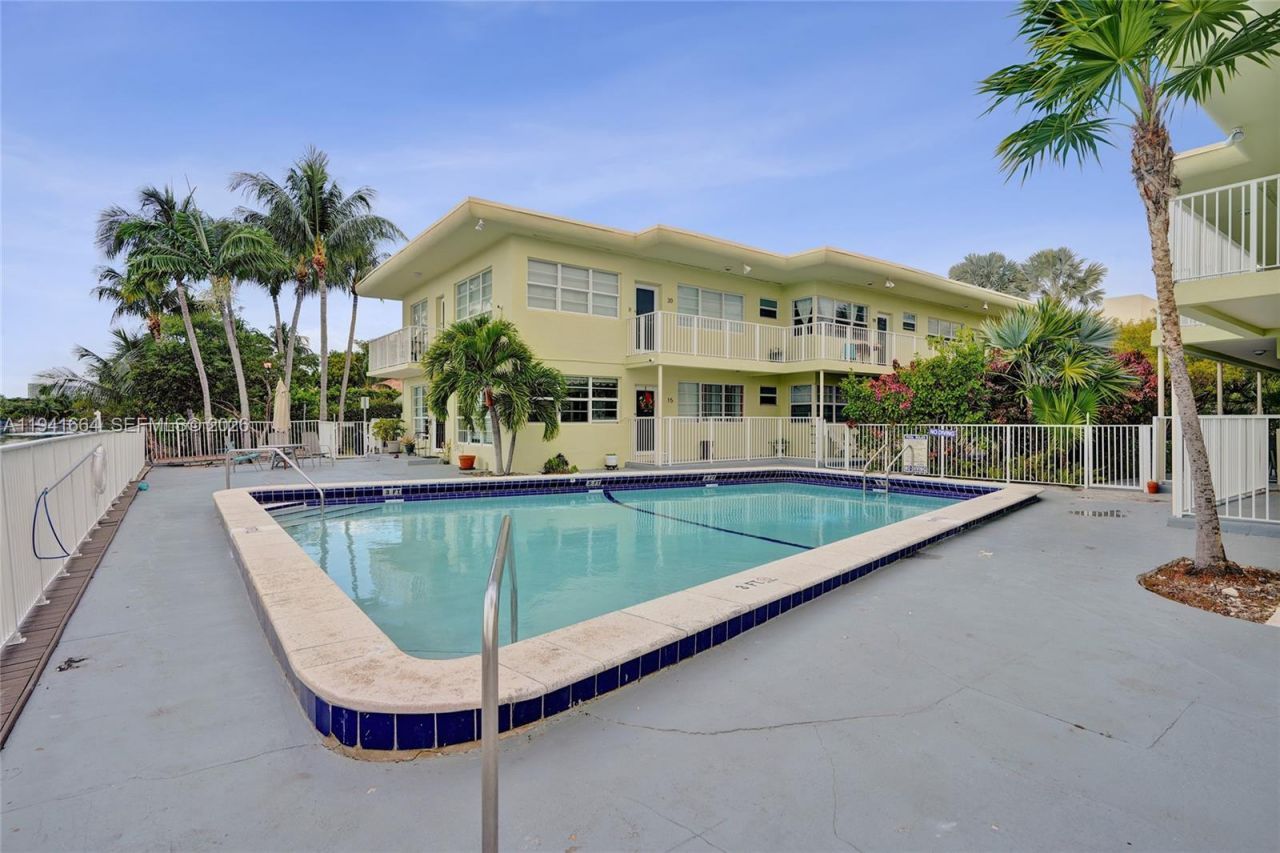 350 S Shore Dr, Unit 5, Miami Beach, FL 33141 Photo