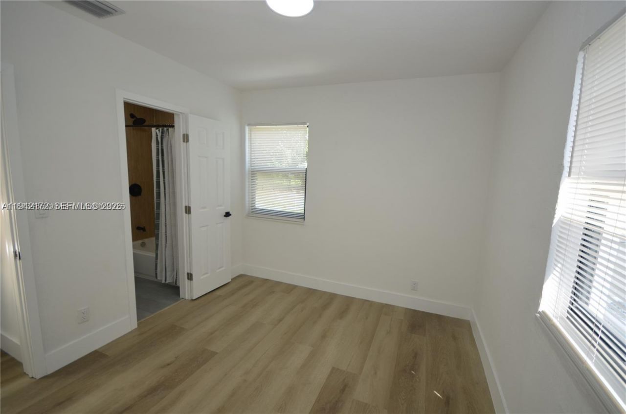 1613 NW 12th St, Fort Lauderdale, FL 33311 Photo